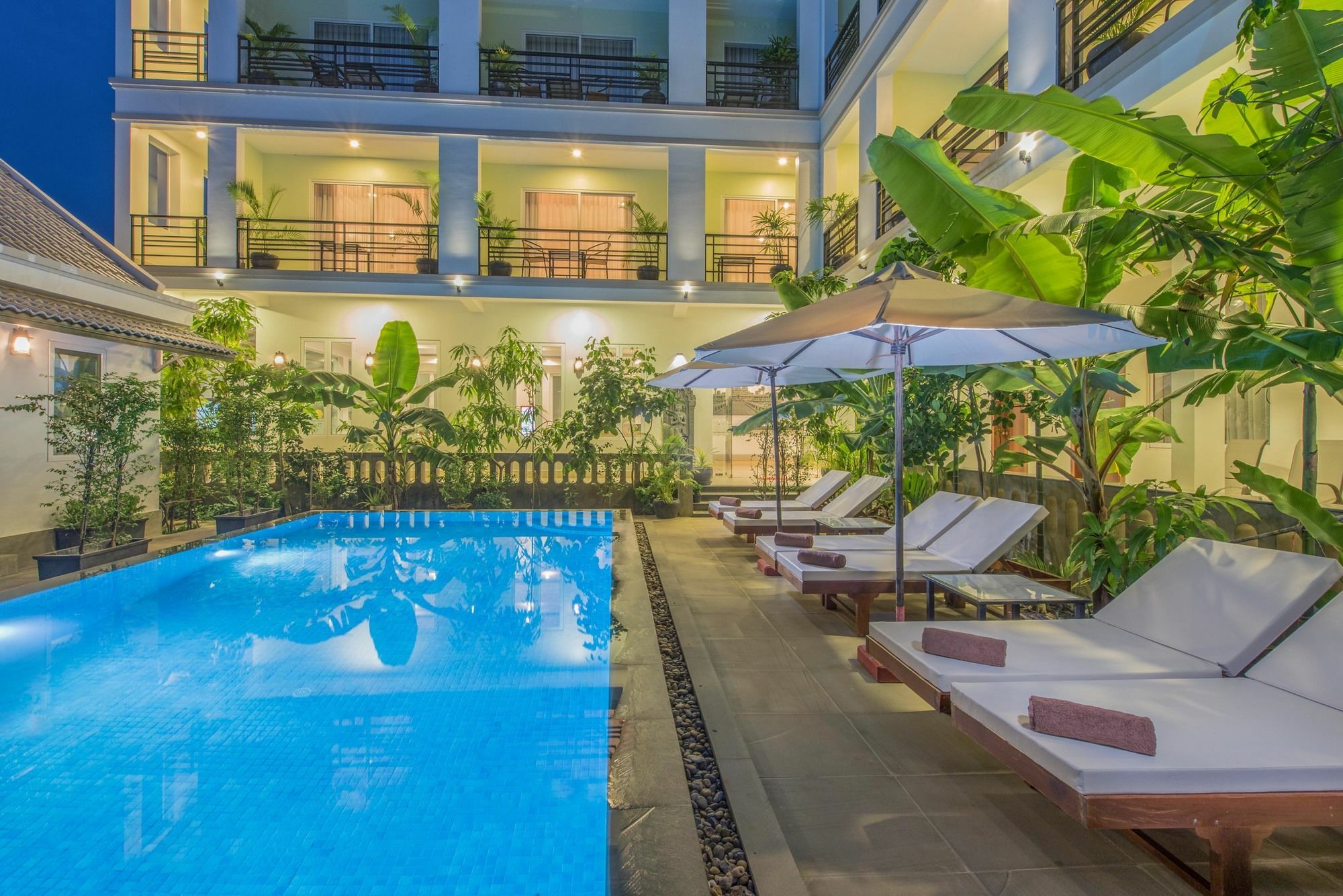 Golden Citadel Hotel Siem Reap Exterior photo